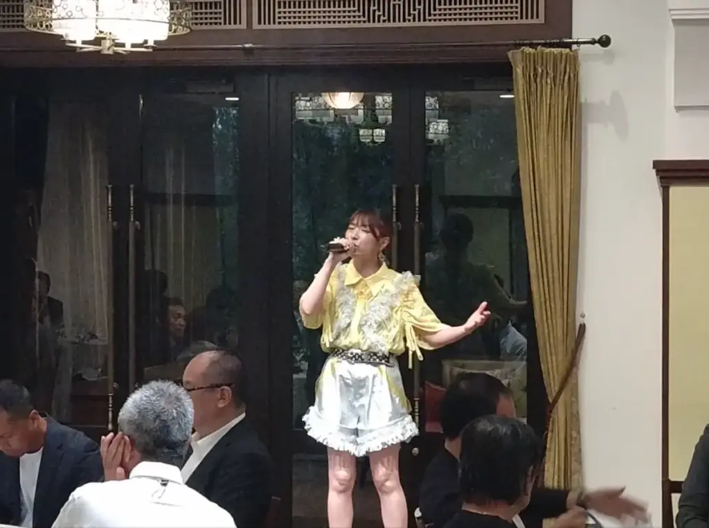 歌手もえみ