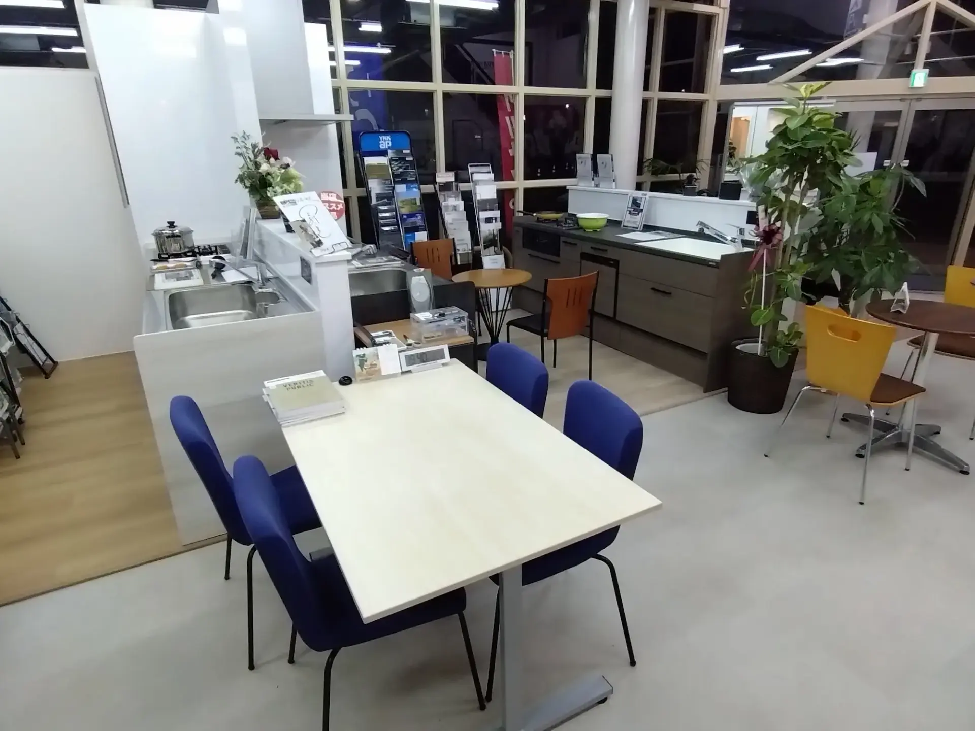 フジホームズ伏見ショールーム内観