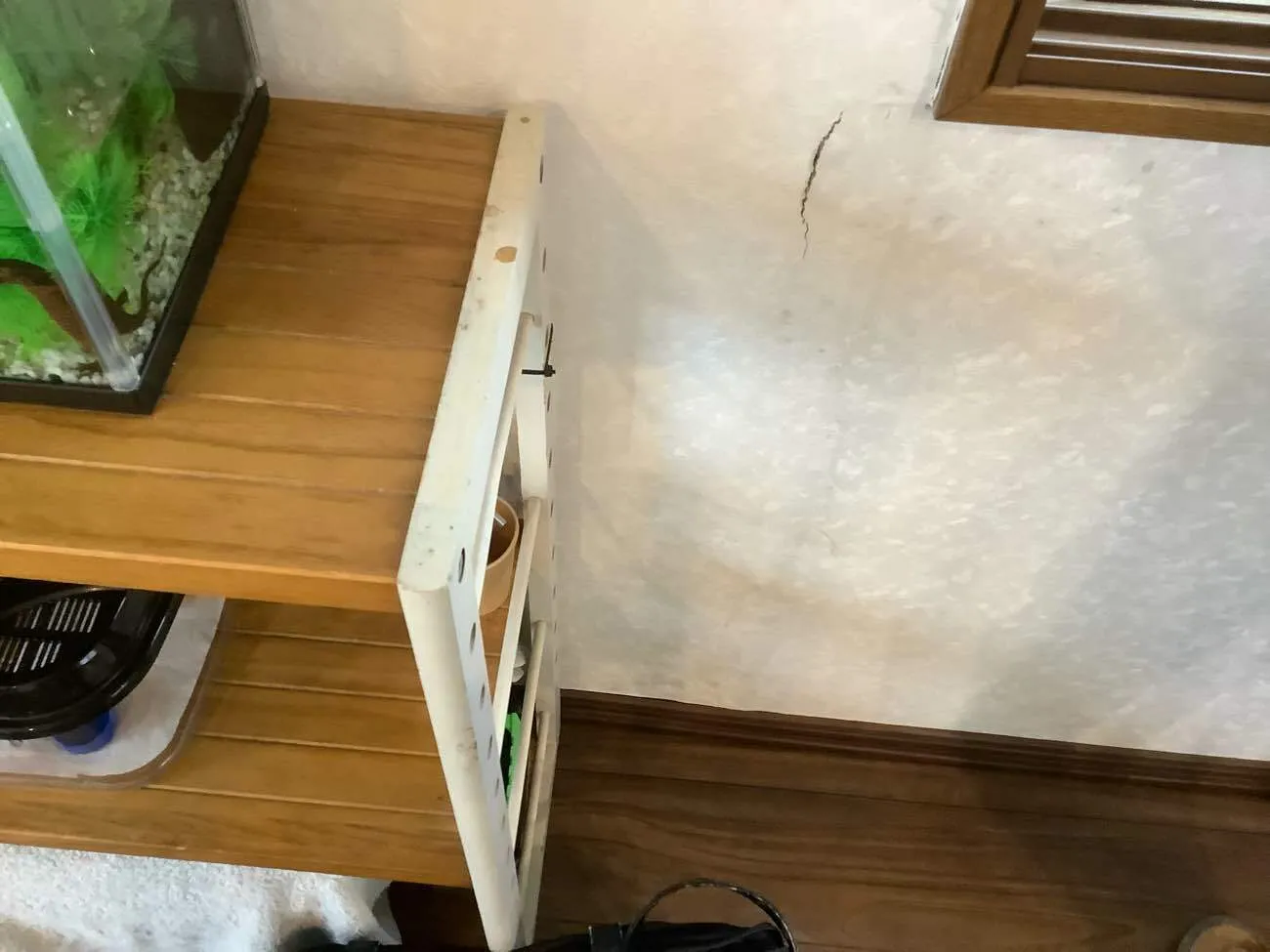 大阪府豊中市　雨漏工事　室内　工事前