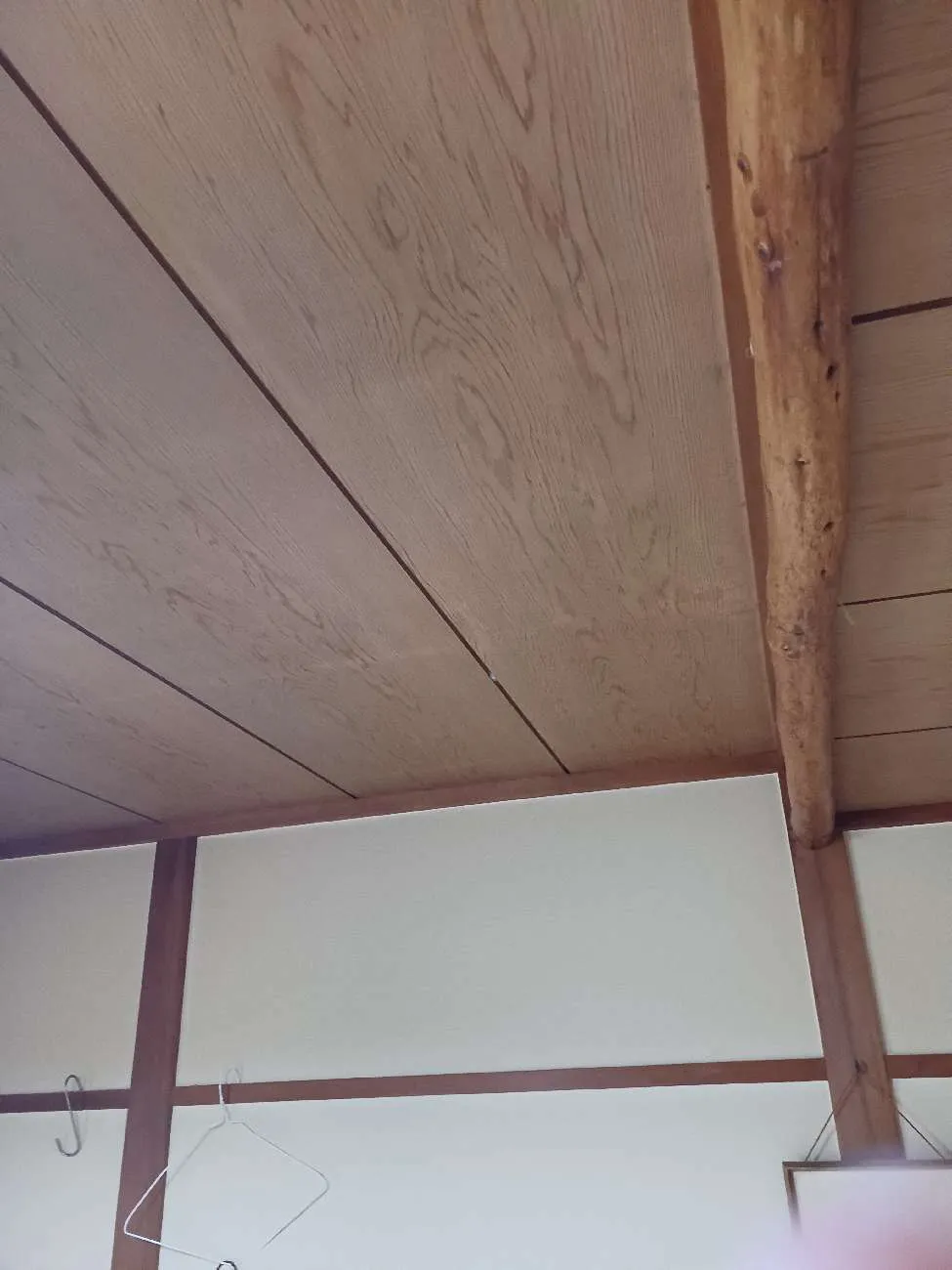 京都市伏見区で白蟻駆除工事|点検口新設|和室天井貼替|サッシ貼替|勝手口ドアノブ交換 工事前