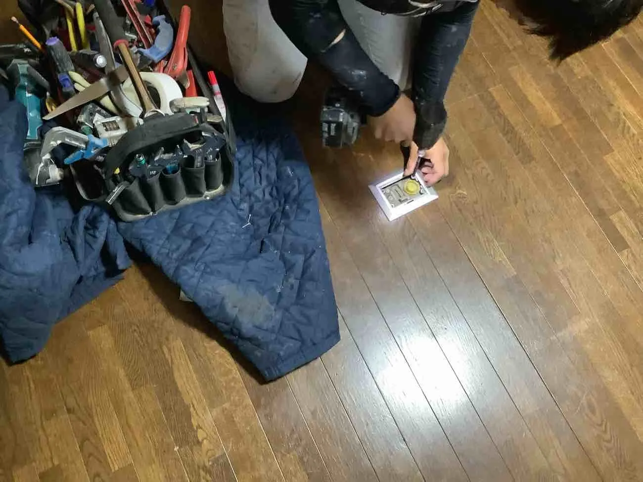 京都市山科区でフローリングリフォーム/重ね張り 工事中