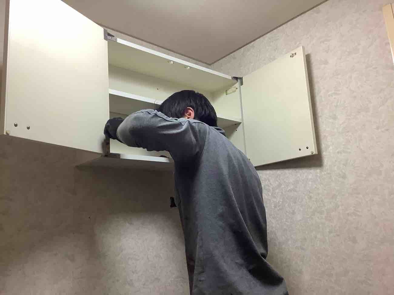 京都市西京区でキッチン・洗面所リフォーム|門屋根改修|ガス工事|リビング建具修理|サッシクレセント取替 工事中