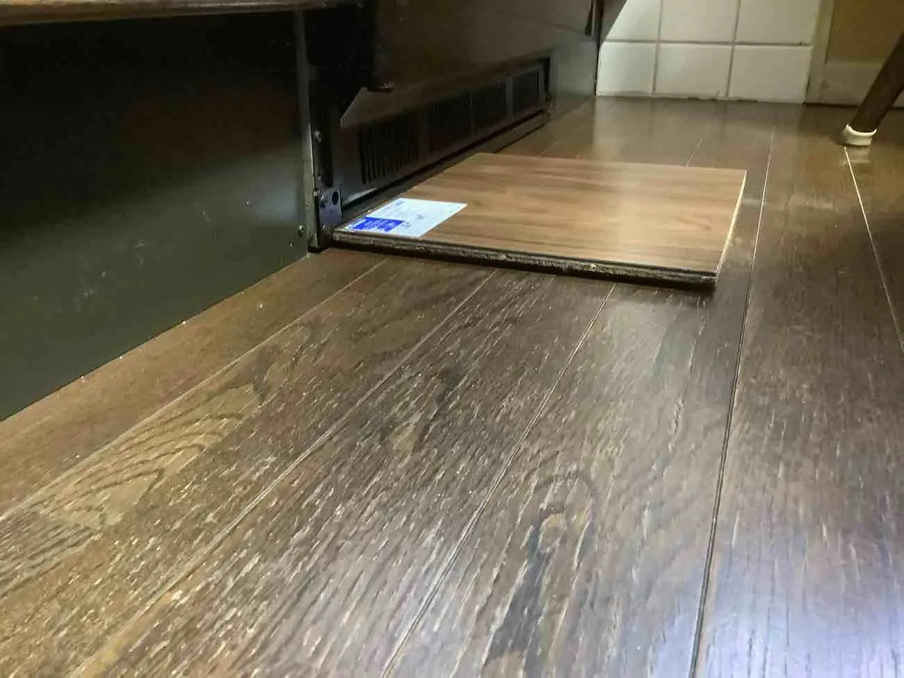 京都市山科区でフローリングリフォーム/重ね張り　工事前