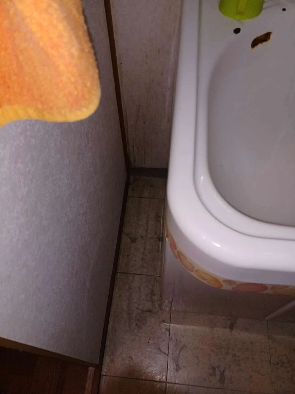 京都市山科区でトイレ・洗面所リフォーム　工事前