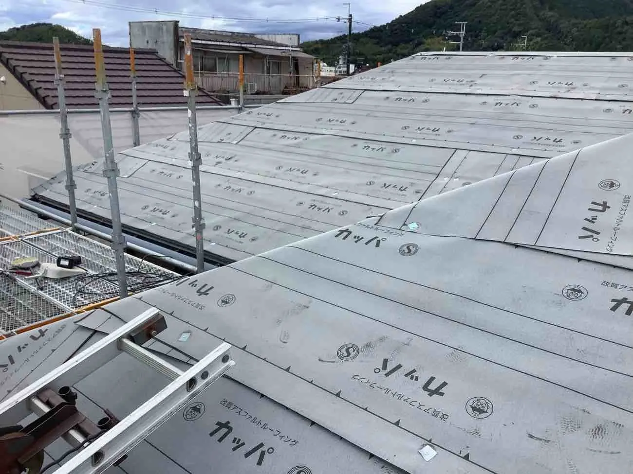 滋賀県近江八幡市で屋根リフォーム　工事中