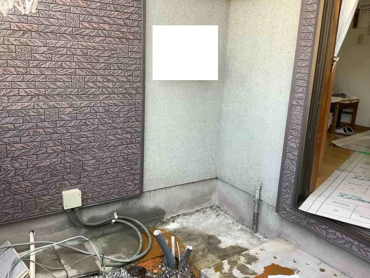 滋賀県草津市/エコキュート交換　工事中