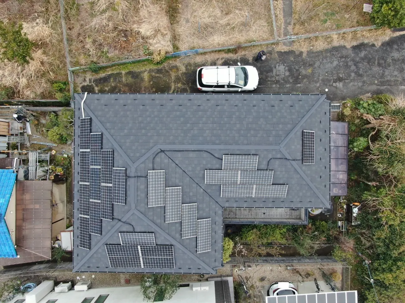 滋賀県大津市で屋根葺替・樋取替・太陽光脱着 完成