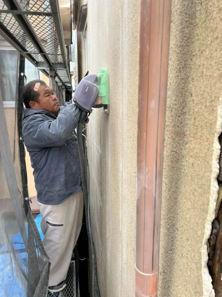 京都市山科区で屋根葺替・外壁塗装　工事中