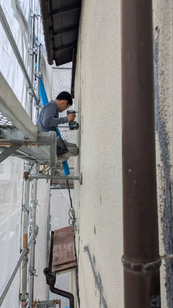 京都市伏見区で1階全面リノベーションK様邸施工事例(工事中 外部)