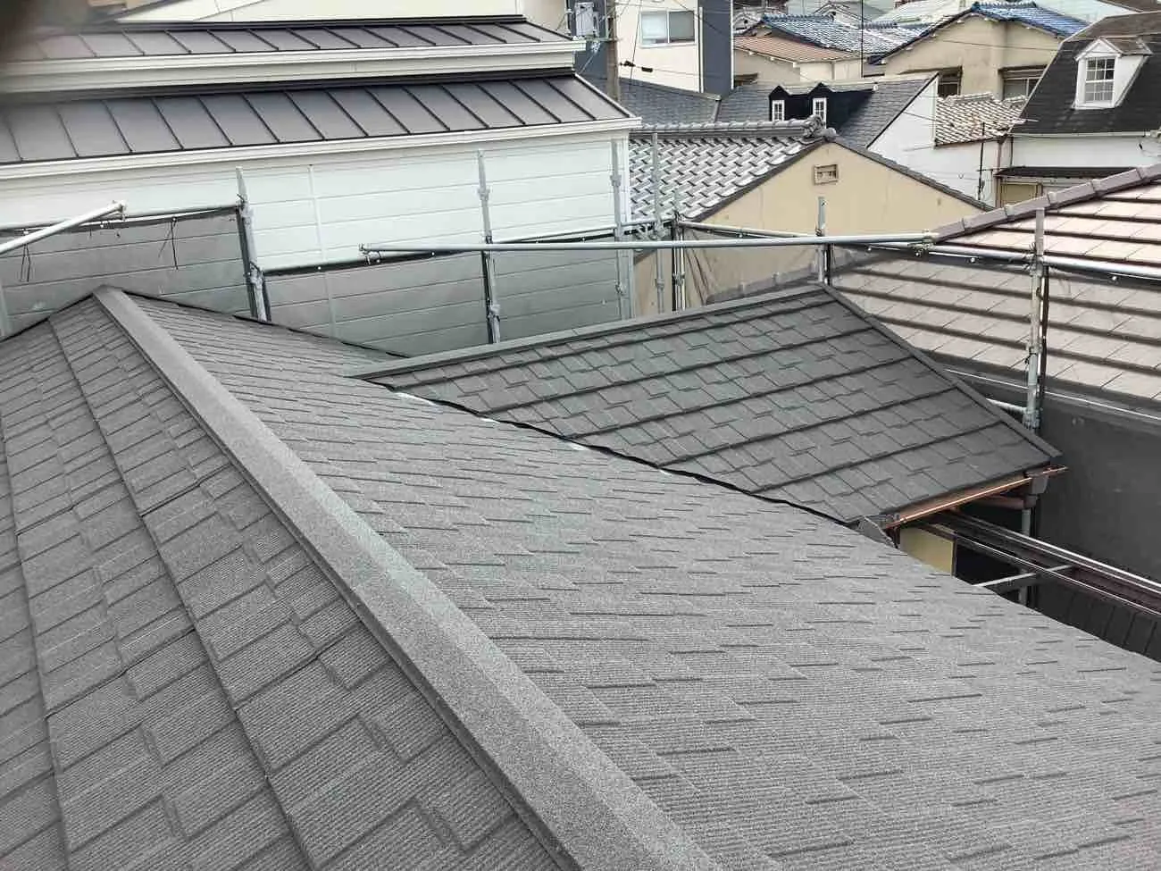 京都市山科区で屋根葺替･外壁塗装 浴室･キッチン･トイレ･洗面台･給湯器等リフォーム　完成
